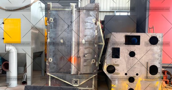 376吊鉤式拋丸機生產廠家拋丸機主機制作中，準備噴漆